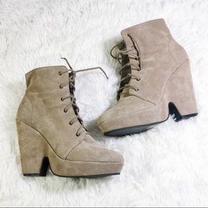 Urban Outfitters Ecote Suede Platform Boots Sz